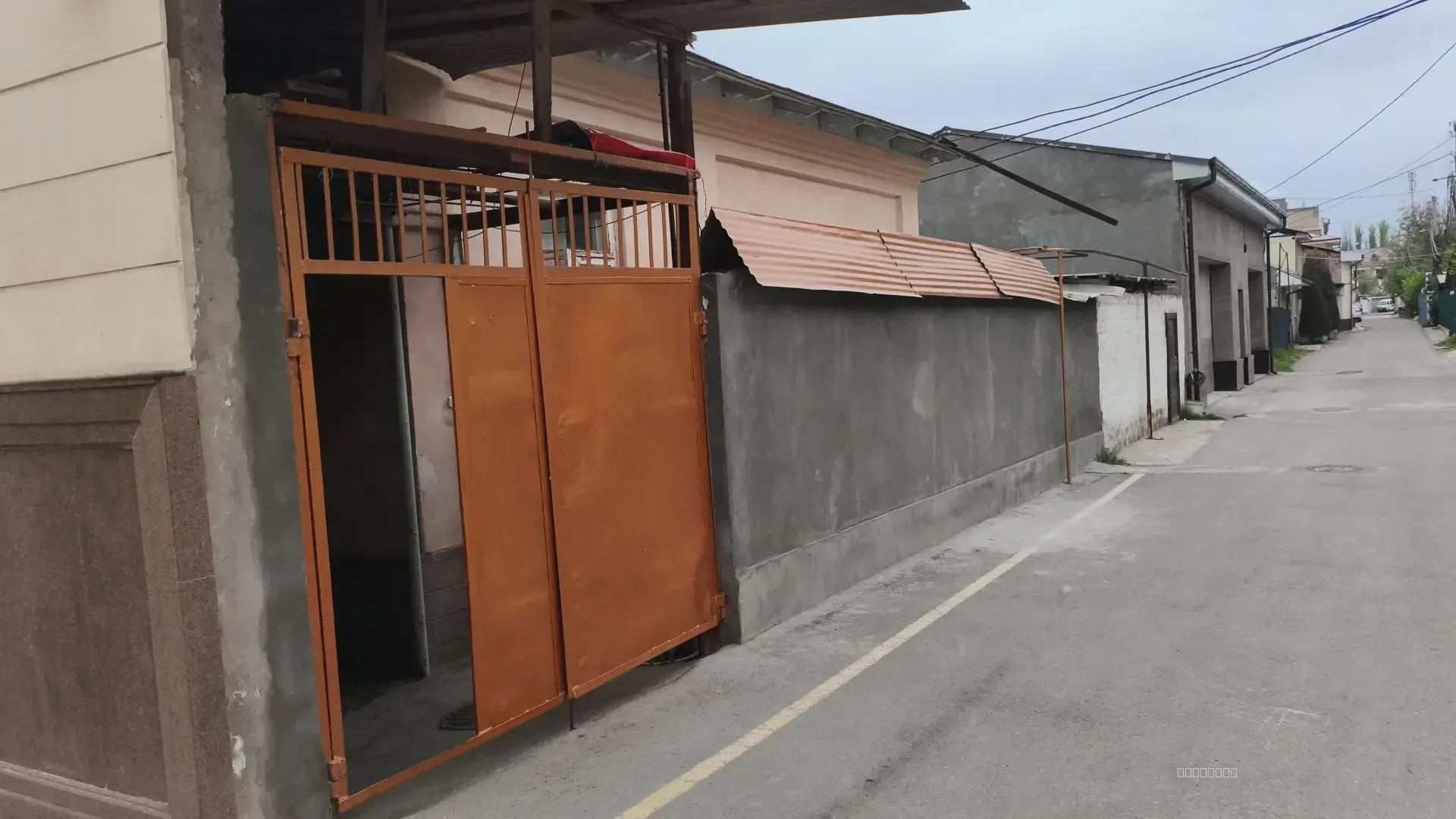 Hovli uy sotiladi - Image 1