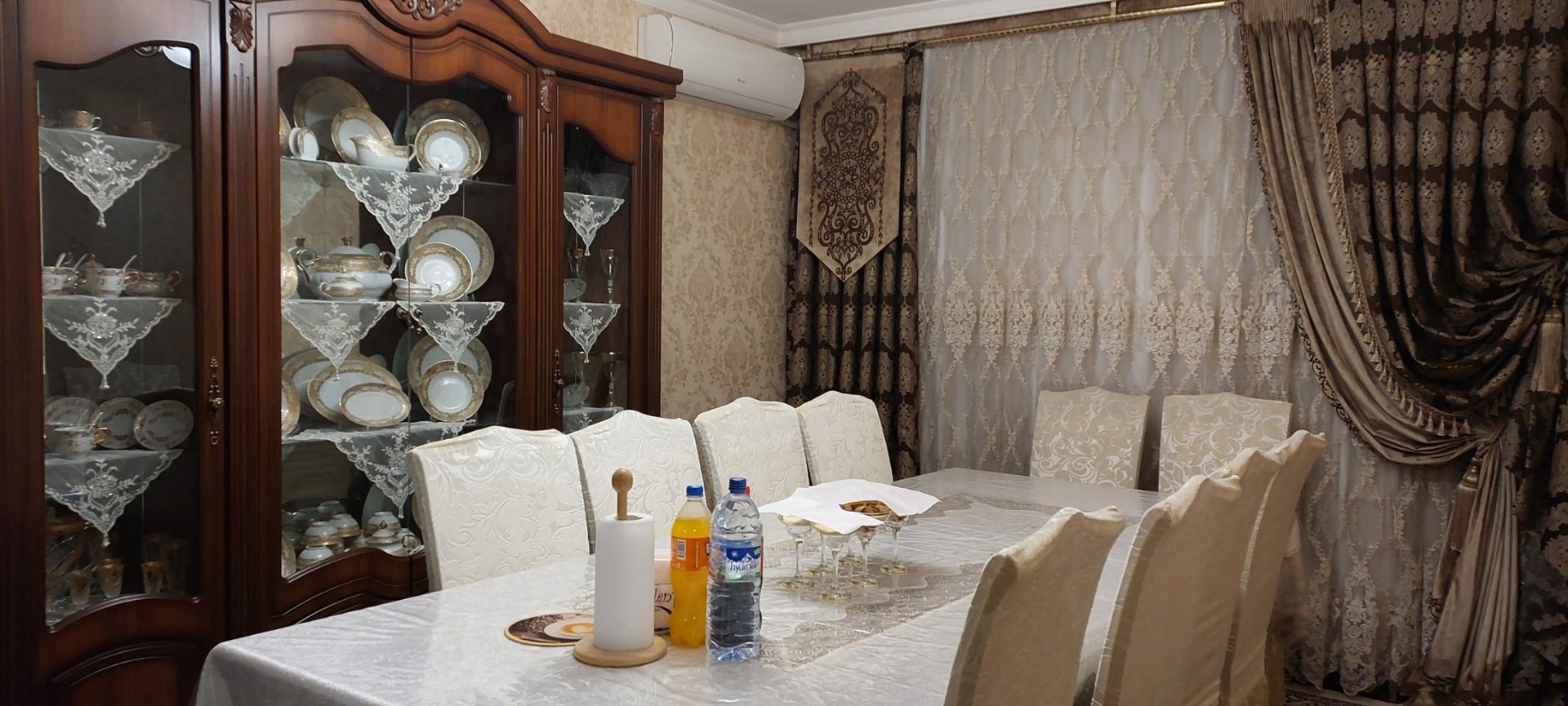 Продаётся своя 2в3/3/4 (переделанная в 3-х) комнатная кирпичная квартира 77-серии на 18-квартале Юнусабада. — Rasm 1