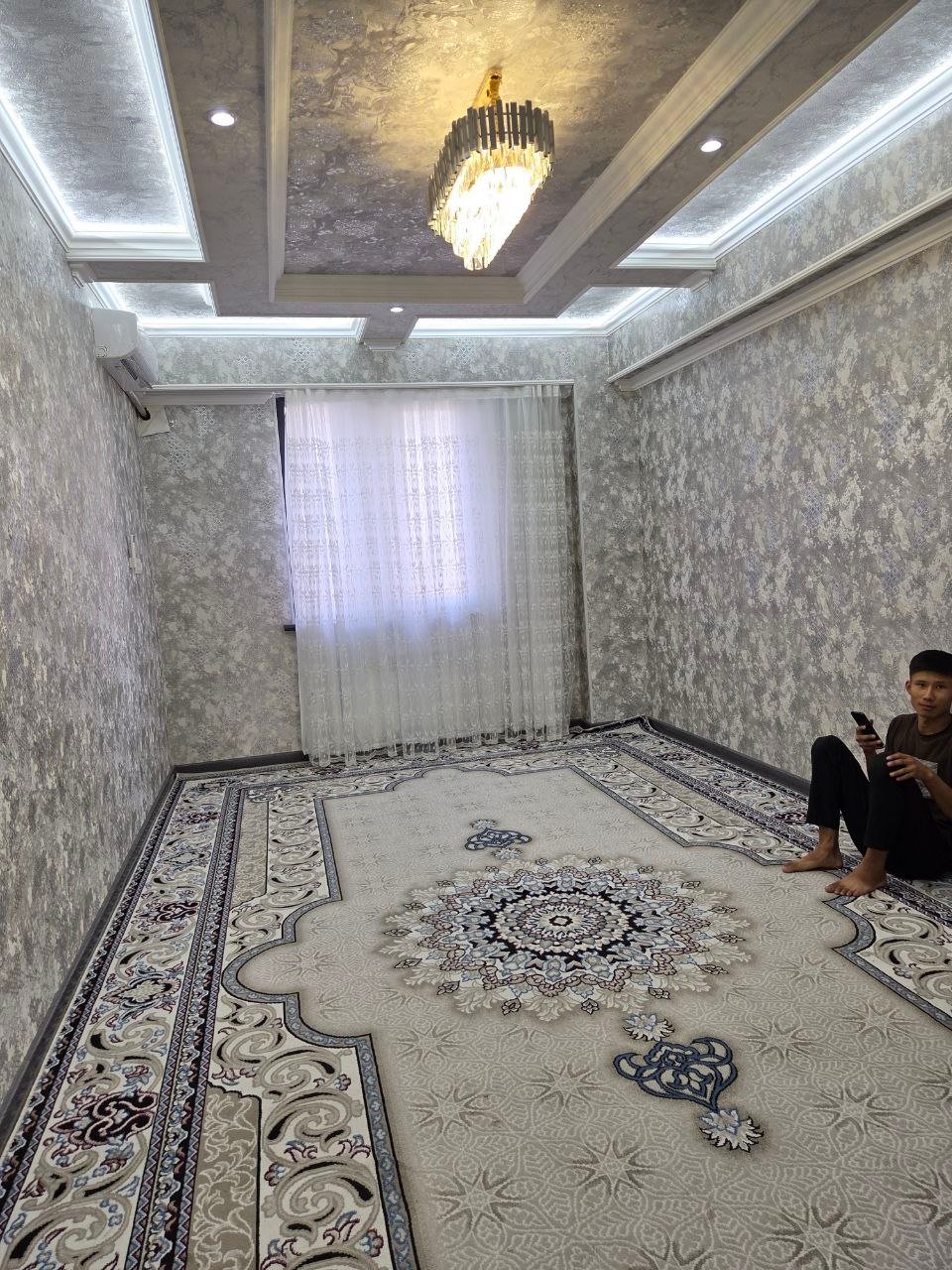 Qoʻyliq metro yaqin bollarga sherikliga 3 xonali yevroremont kv bor. — Rasm 1