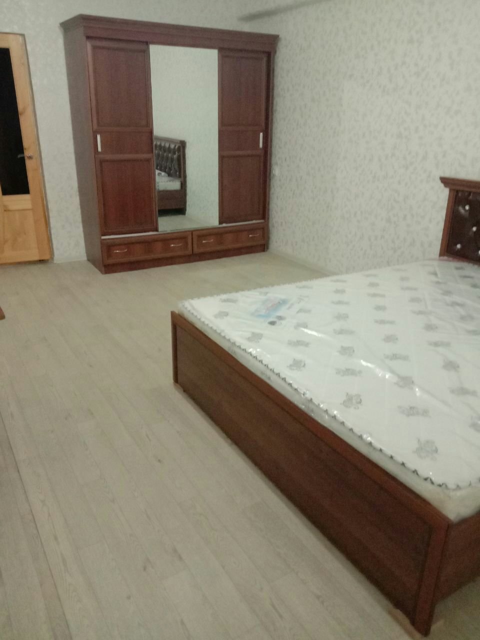 Юнусабад 2 квартал 1 в 2 /1/4 2 комнаты не торец 36 м2 — Rasm 1