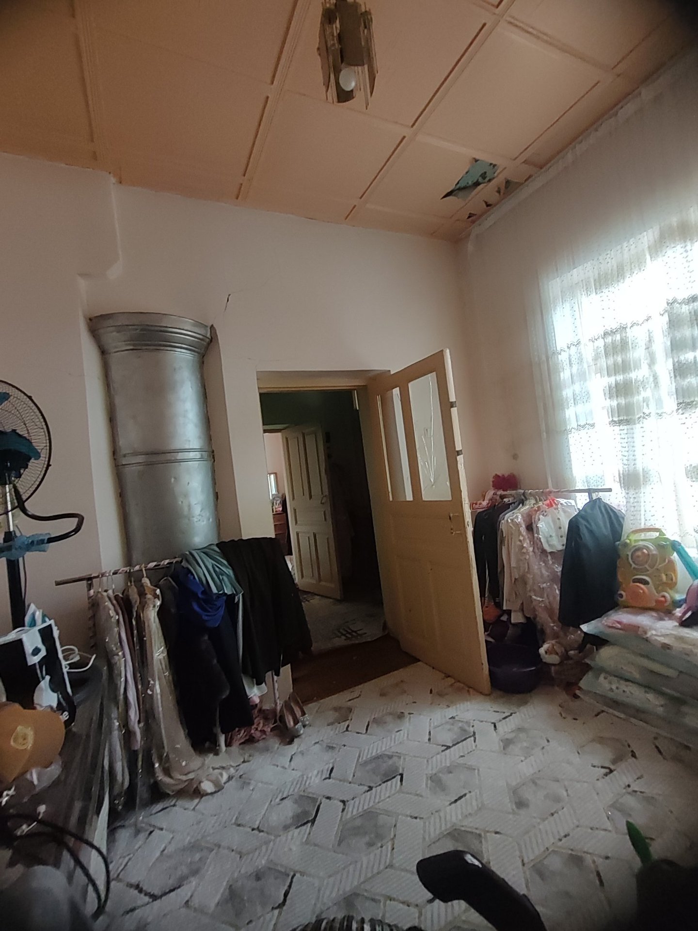 Uchaska yer hisobida sotiladi 70000 — Image 1