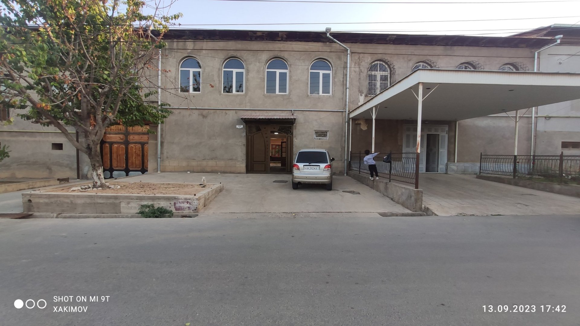 Yunusobod zenit maxala 3 sotox 6 ta xona — Rasm 1