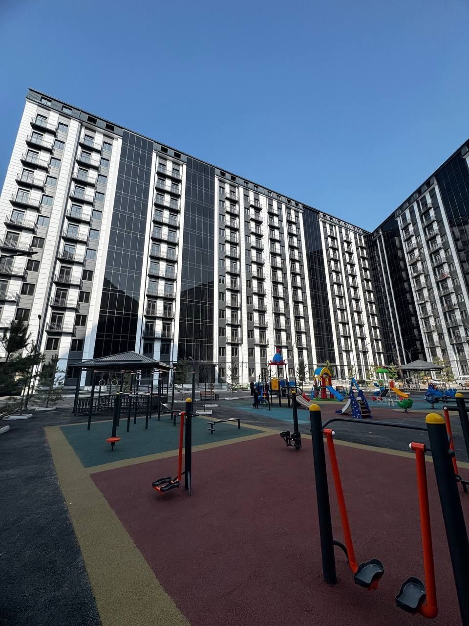 Honabod Avenue - Image 1