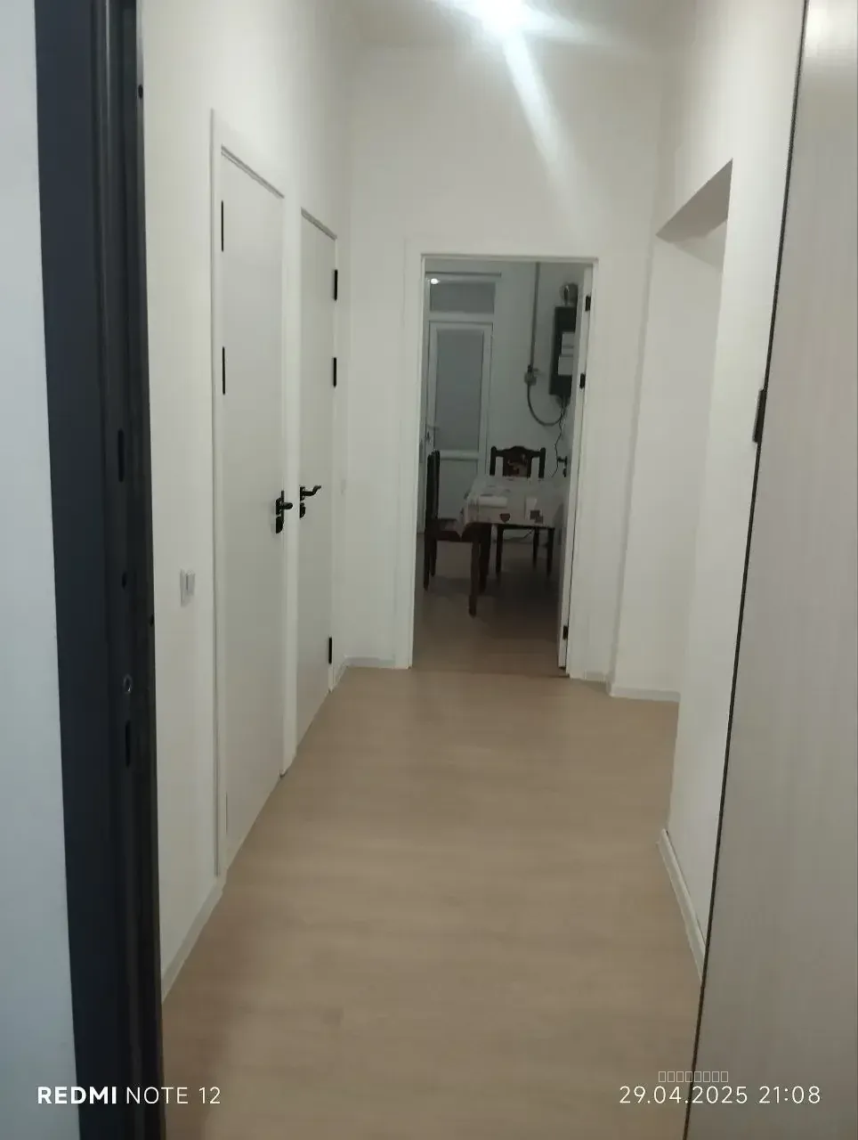 Kvartira Yangi qurilgan bino matrogayam yaqin - Image 1