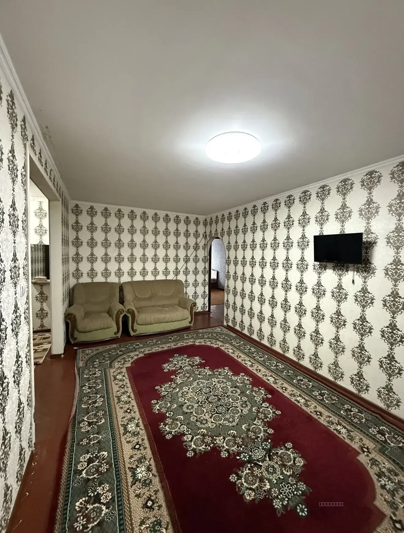 Uchtepa 24 kvartalda 3 xonali kvartira sotiladi - Image 1