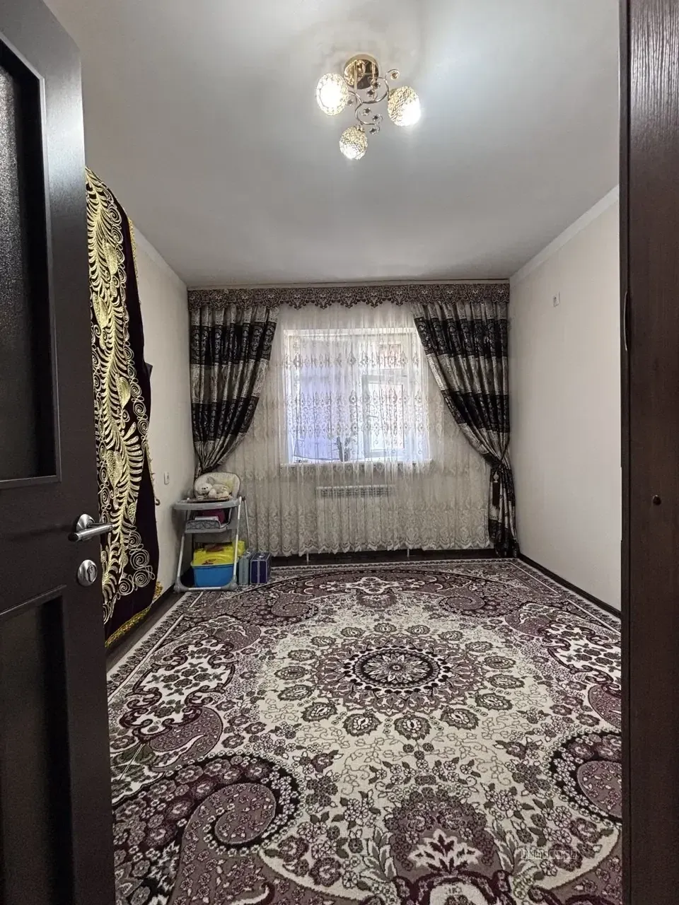Sergeli 5A 2 xona sotiladi, Uy Egasiman BEZ MAKLER Lokatsiya Zo'r - Image 1