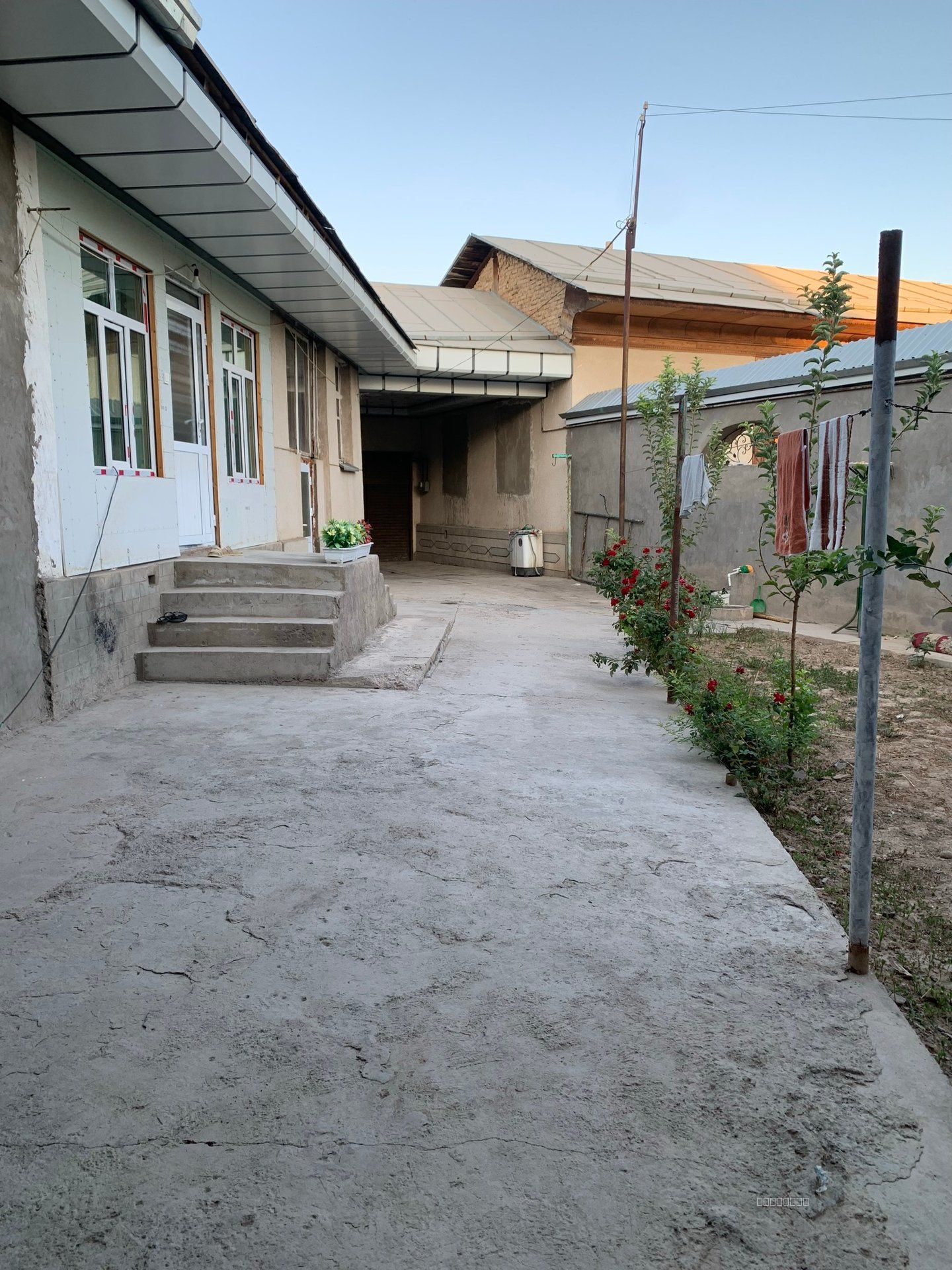 Toshkent Tumani keles abdurahmonovdan uchaska 4 sotix 6 xona - Image 1