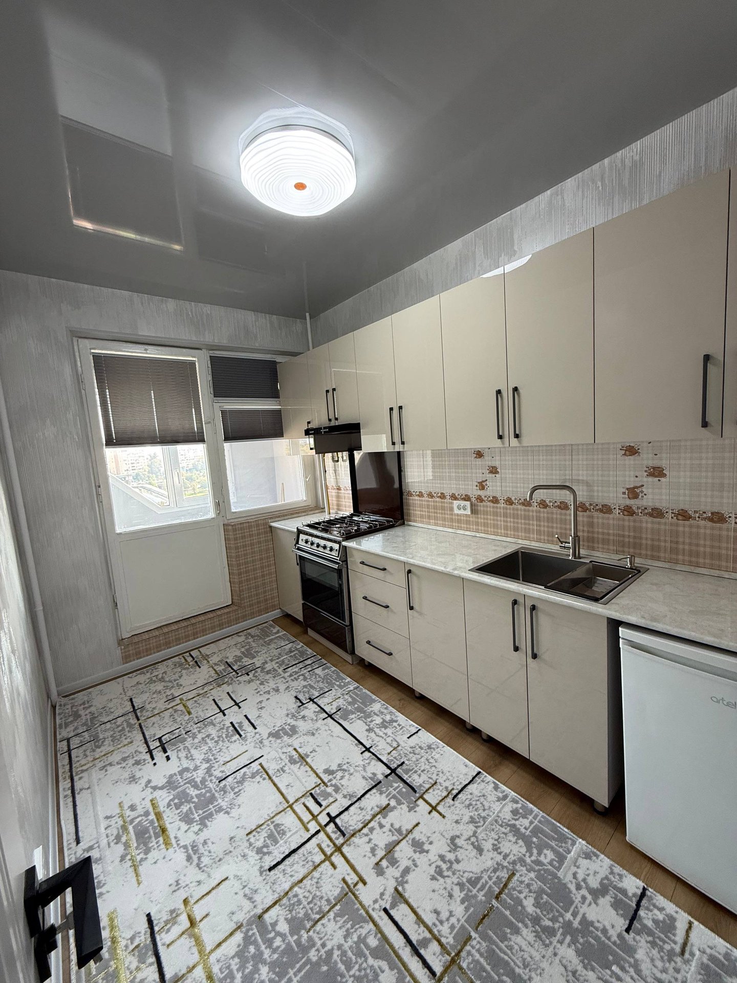 Kunlik kvartira narxi 600 ming som — Rasm 1