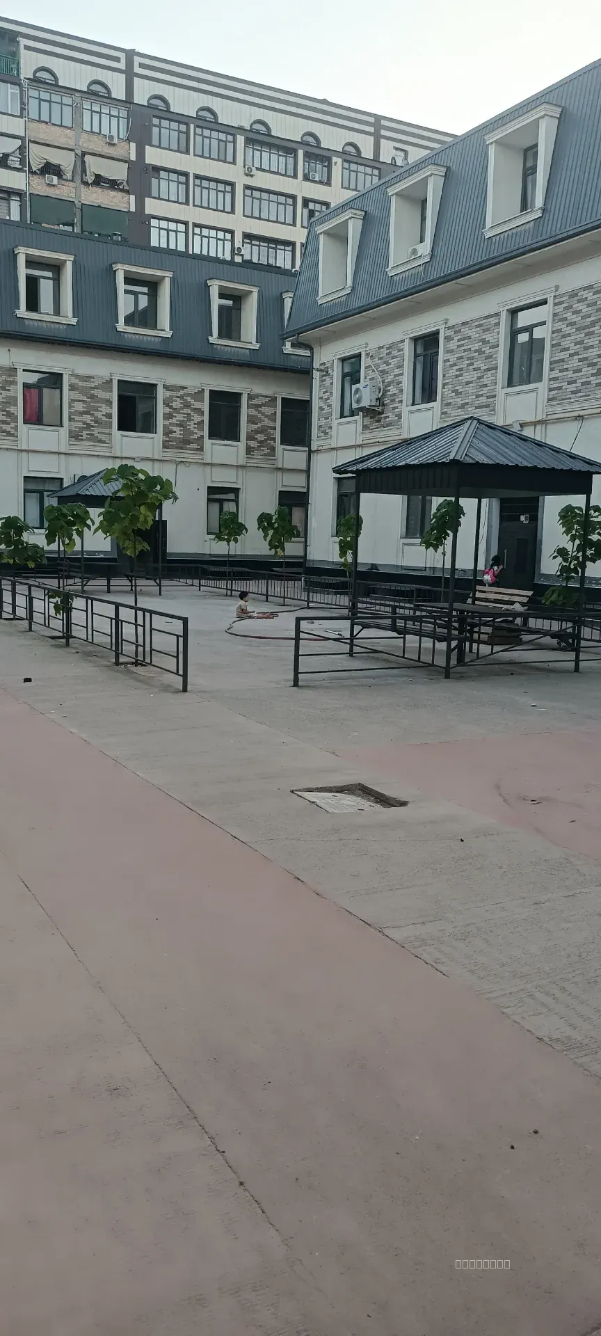 Srochno naxtga 88 kv 3 xonali Dupleks kvartira sotiladi Sergeli quruvchilar metro yonida. - Image 1