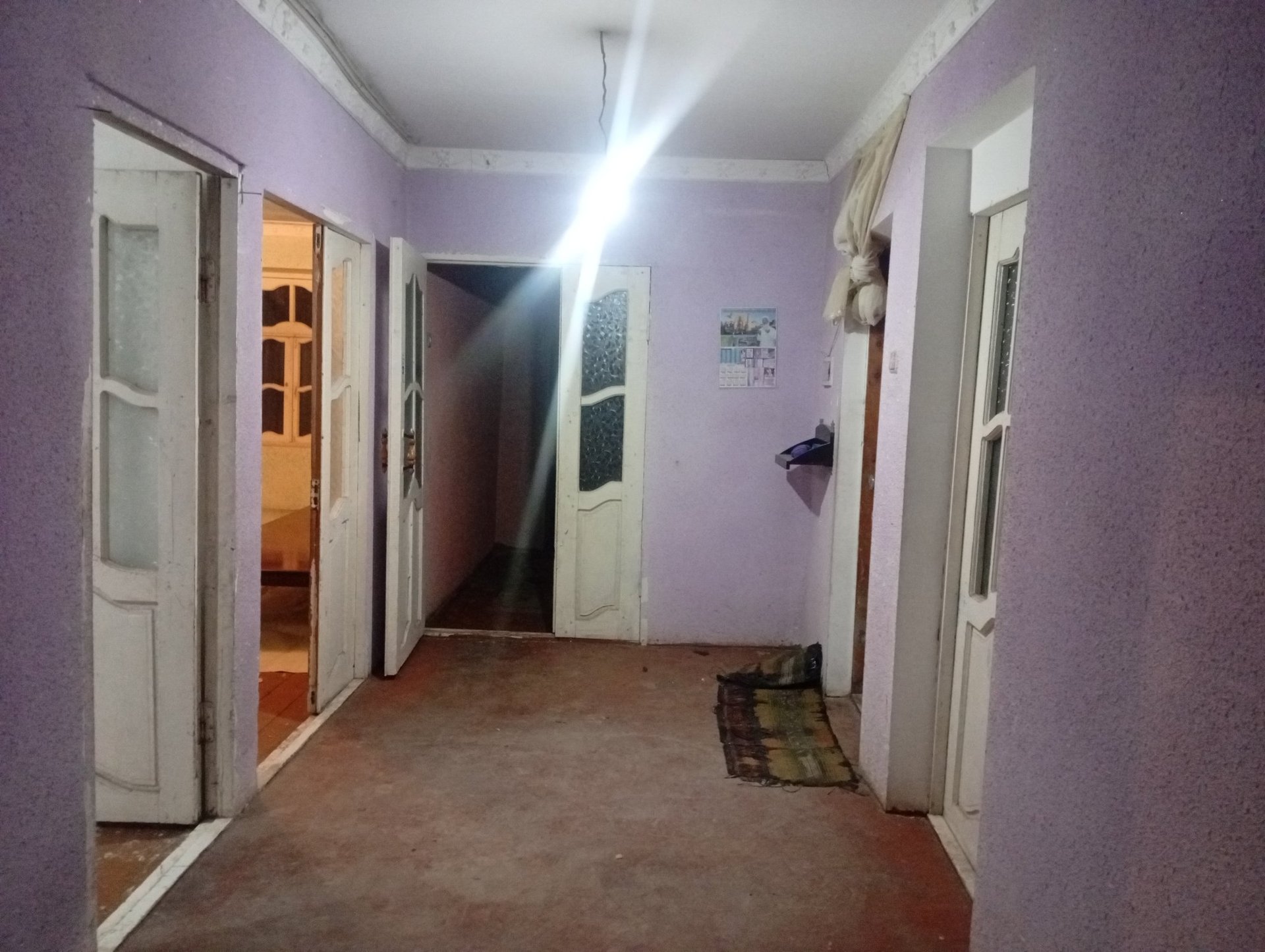 5 xonali nom 100 kv sotiladi — Rasm 1